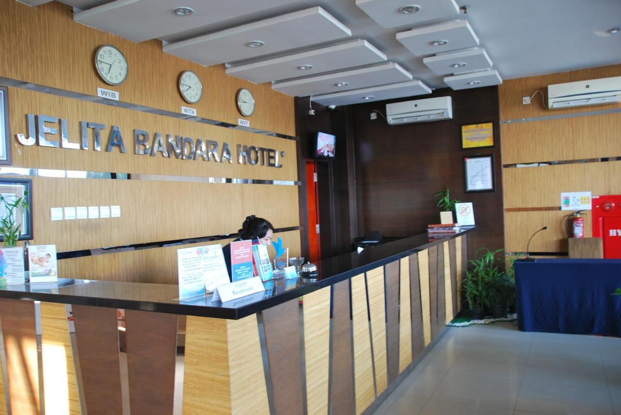 杰里塔班达拉机场酒店 Banjarbaru 外观 照片